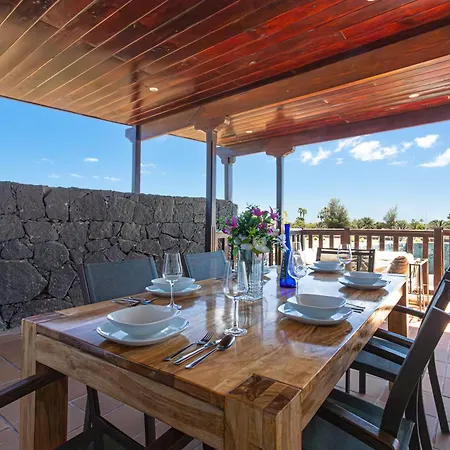 Vila Penguina - 5 Bedroom - Hot Tub - Heated Pool *